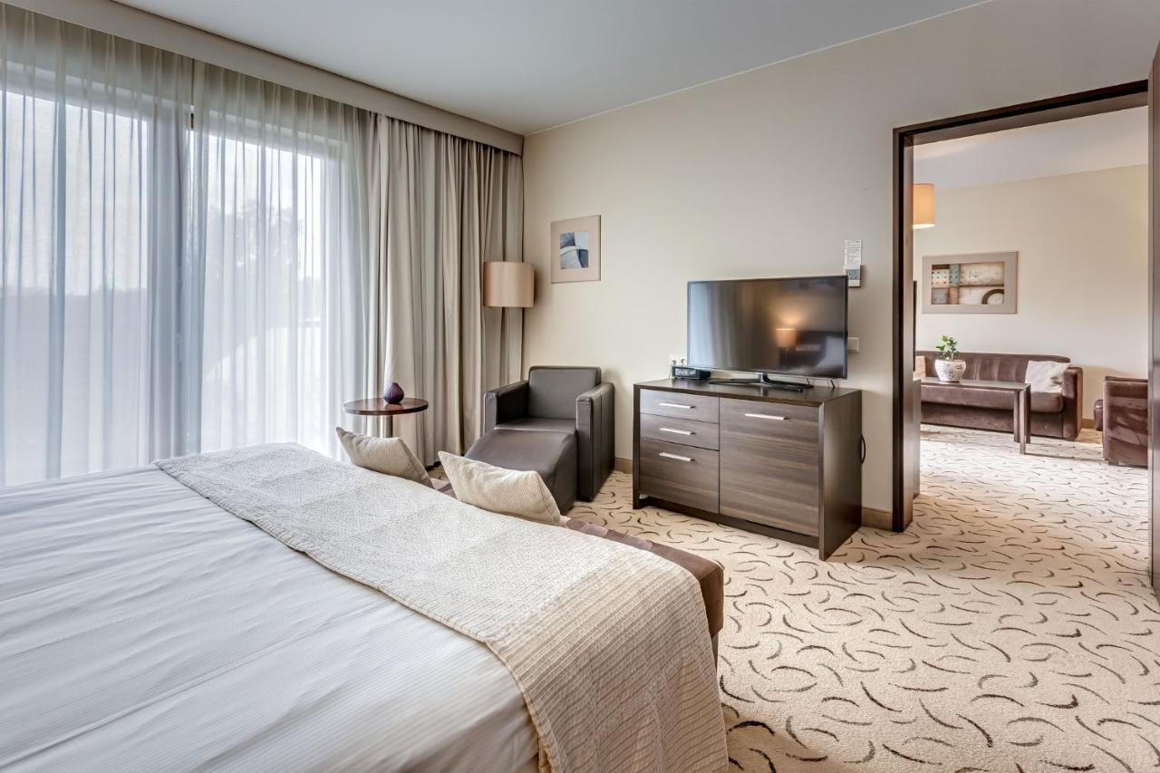 Warsaw Józefów, An Ihg Hotel 4*