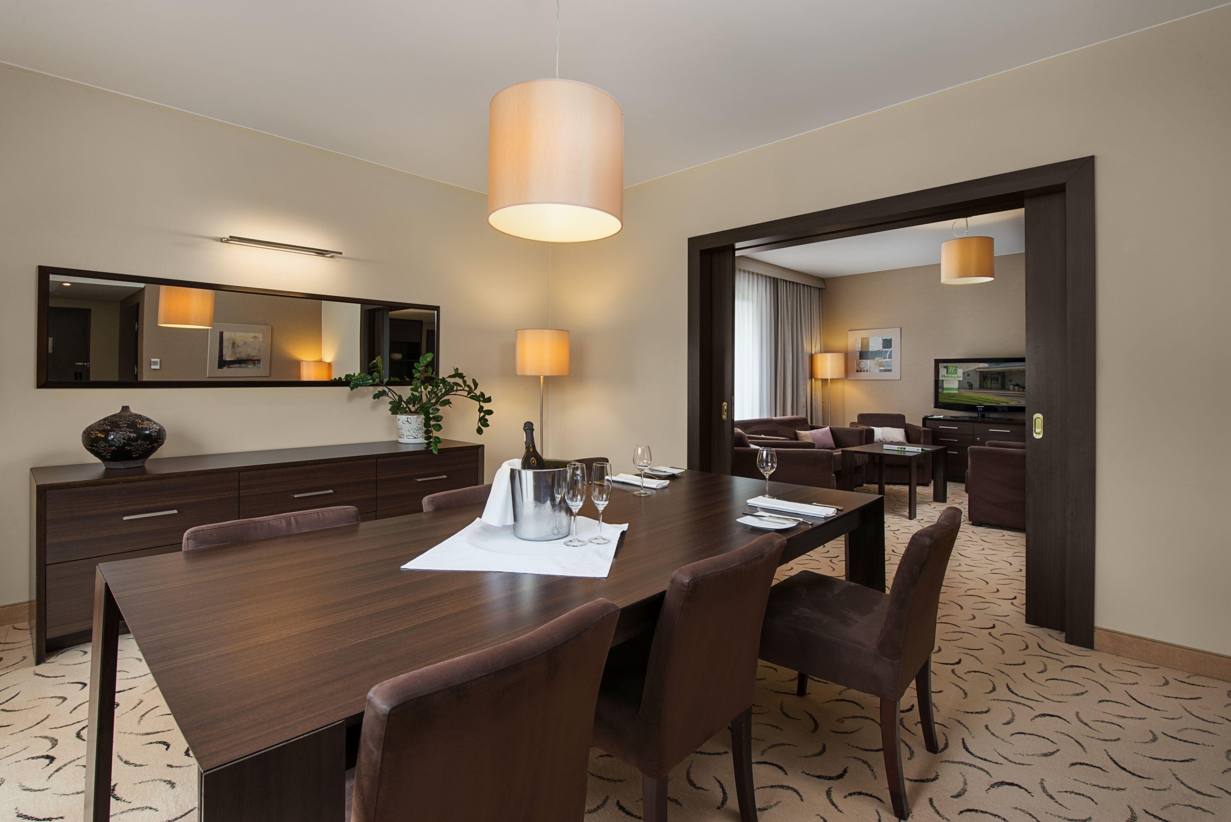 Warsaw Józefów, An Ihg 4* Józefów